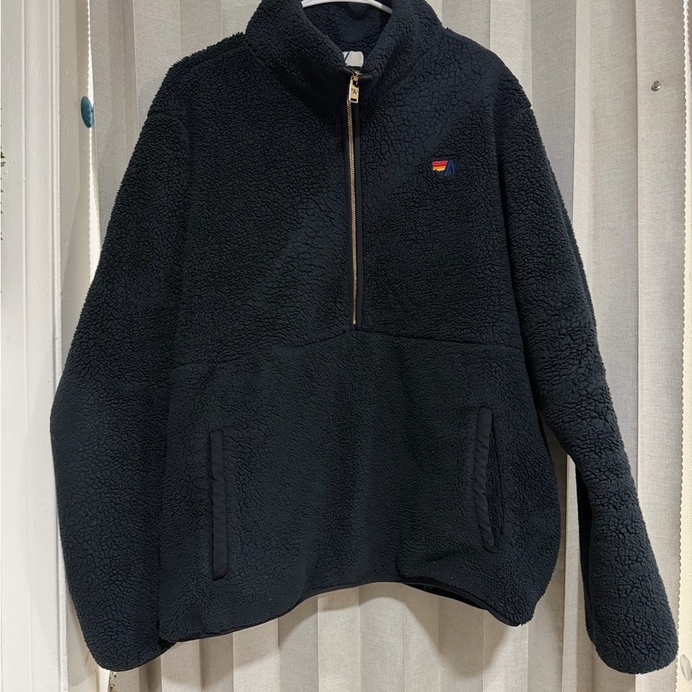 Aviator Nation Black Unisex Sherpa Half-Zip Pullover  (sorry about lighting)
